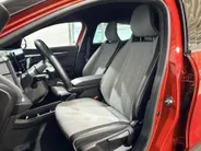 Renault Megane E-Tech 220PK EV60 Optimum Charge Techno Automaat | Pack Winter | Adaptive Cruise Control | 360 Camera | Apple CarPlay/Android Auto | Parkeersensoren | Full LED | Digital Cockpit | Lichtmetalen Velgen |
