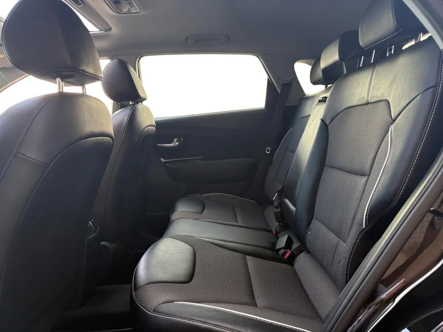 Kia e-Niro DynamicPlusLine 64 kWh | Navigatie | Panoramadak | Apple Carplay/Android Auto | Adaptieve Cruise Control | Stoel/Stuurverwarming | Lichtmetalen Velgen |