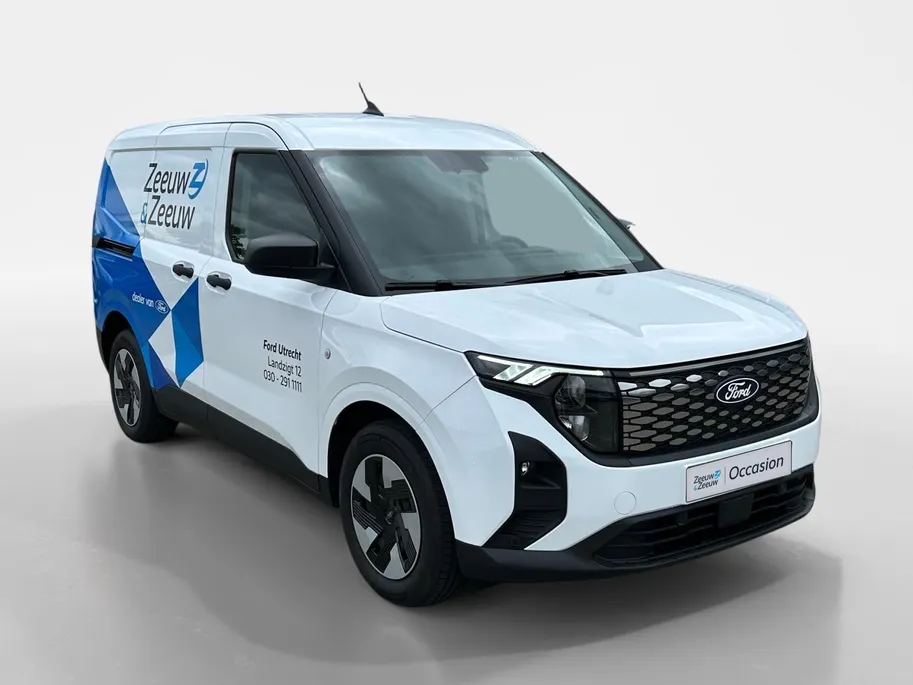 Ford E-Transit Courier Trend 44 kWh | €229,- per maand financial lease! | 325 KM WLTP | Climate control | Parkeercamera | PDC | Zo goed als nieuw!