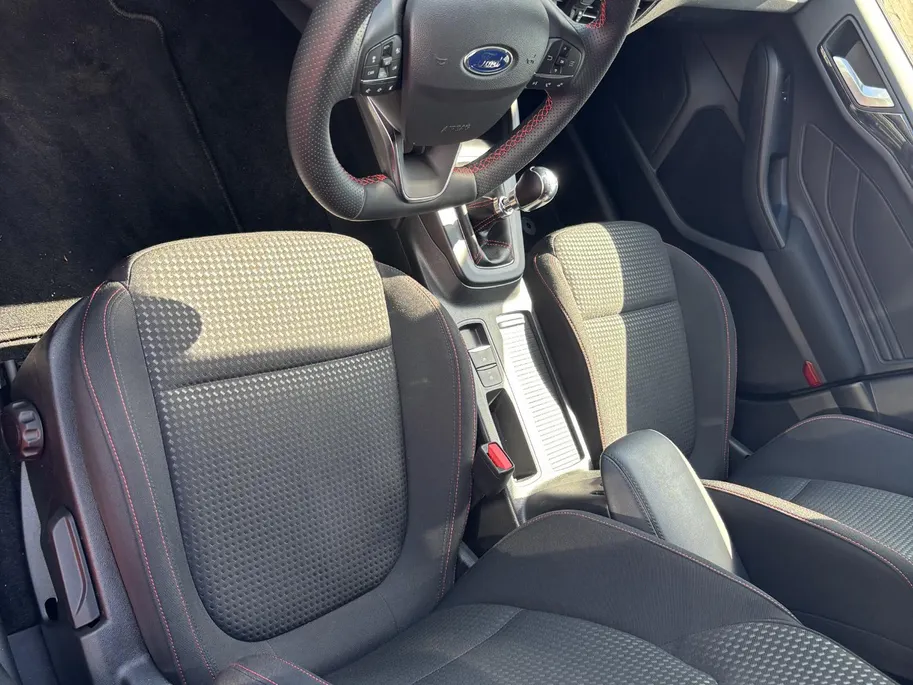 Ford Focus Wagon 1.0 EcoBoost Hybrid ST Line X