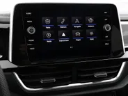 Volkswagen T-Roc 1.5 TSI 150pk DSG R-Line · Camera · Keyless · Dodehoeksensor · Stoelverwarming · ACC · Elek. Achterklep · 18'Velgen · Garantie t/m 19-02-2027