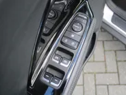 Kia Niro 1.6 GDi Hybrid DynamicPlusLine | Stuur-/stoelverwarming | Camera | Leer | Navi | Clima | Cruise adapt. | LED | Keyless | 16' LM |