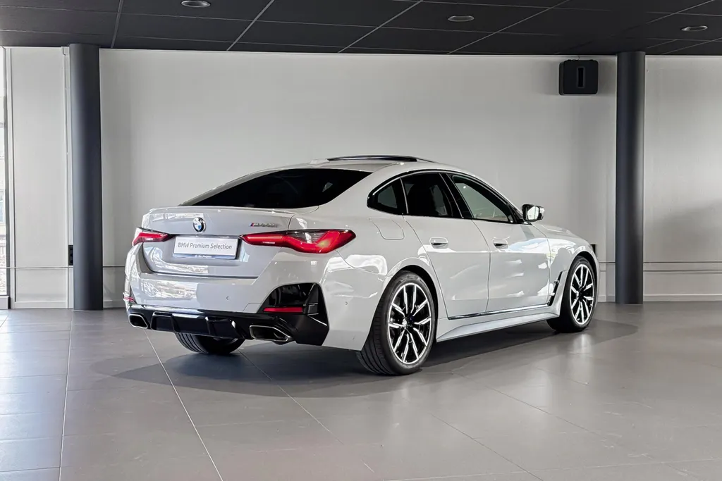 BMW 4 Serie Gran Coupé M440i xDrive High Executive