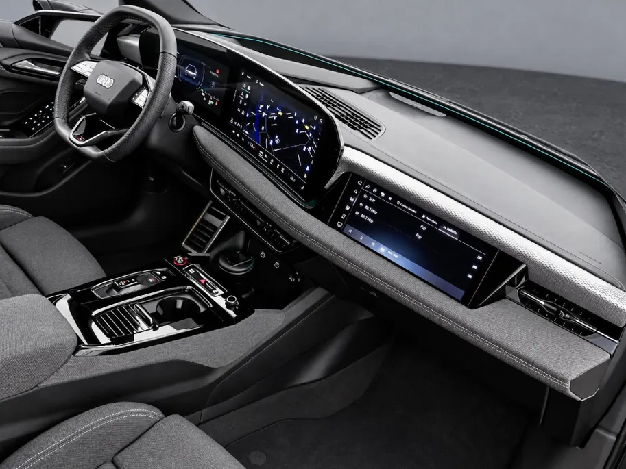 Audi A6 e-tron edition 83 kWh 286pk · 98,1% · Panoramadak · Inklap. Trekhaak · 360 Camera · Head-Up Display · Bang & Olufsen · Matrix LED · Garantie t/m 27-07-2030 of 100.000km
