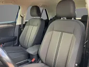 Volkswagen T-Roc 1.0 TSI 115pk Style · Trekhaak · Apple/Android Car Play · Navigatie · Camera + Parkeersensoren