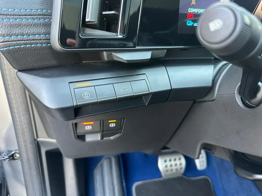 Renault Scénic E-Tech EV87 long range esprit Alpine | Automaat | Panoramadak | Harman Kardon | Stoel & Stuurverwarming | Automatische Kofferklep | Apple Carplay & Android Auto | Dodehoek Detectie | 12 Maanden BOVAG Garantie