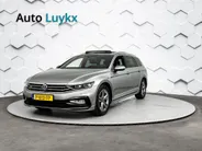 Volkswagen Passat Variant 1.5 TSI R-Line Business + DSG Automaat | Panoramadak | Trekhaak | Elektrische Stoelen