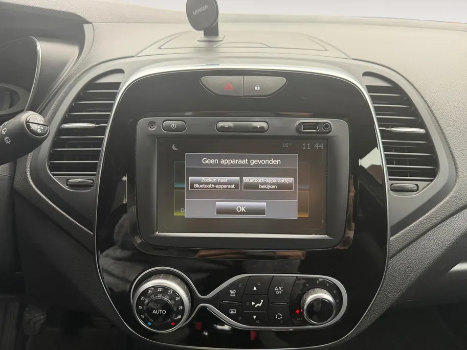 Renault Captur 1.3 TCe Intens | Camera | Parkeersensoren | Navigatie | Bluetooth | Cruise & Climate Control | All Season Banden | 12 Maanden BOVAG Garantie