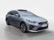 Kia Ceed Sportswagon 1.6I PHEV ExecutiveLine | Automaat | Dealer onderhouden | Panorama dak | Stoelverwarming en Ventilatie | Dodehoek Detectie | Leder | Carplay | Camera | Cruise Control Adaptief |