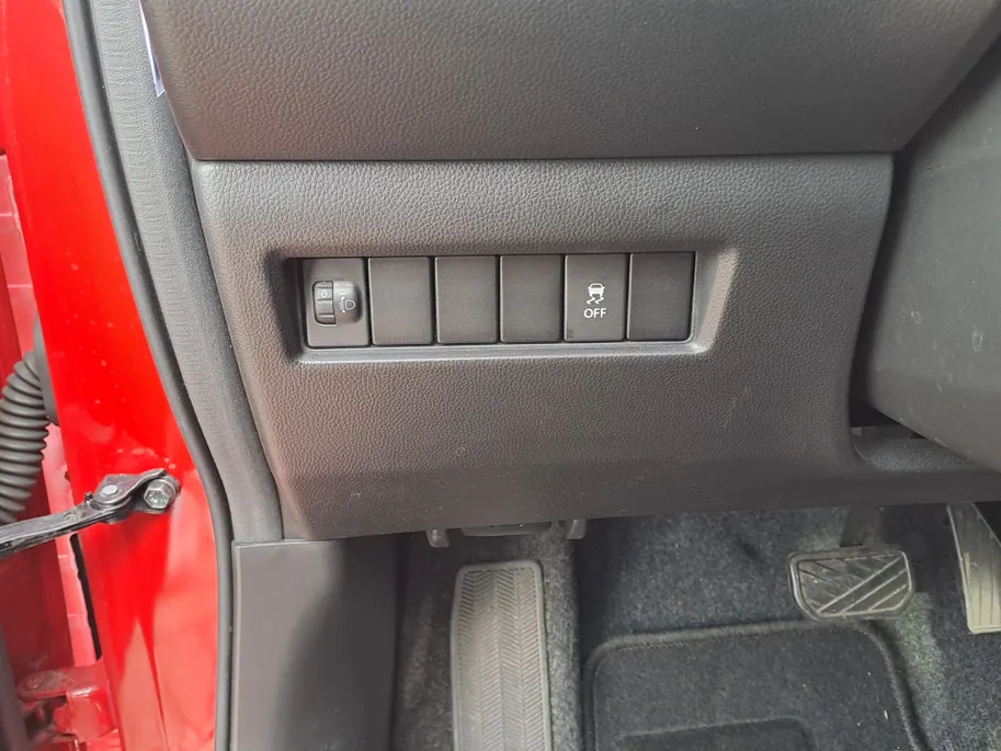 Suzuki Swift 1.2 Select | Stoel Verw. | Apple Carplay / Android Auto | Automaat | Dab | Camera