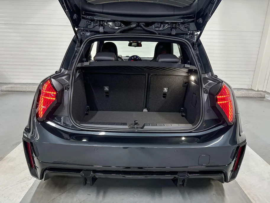 MINI Cooper 3-deurs Electric Cooper SE John Cooper Works
