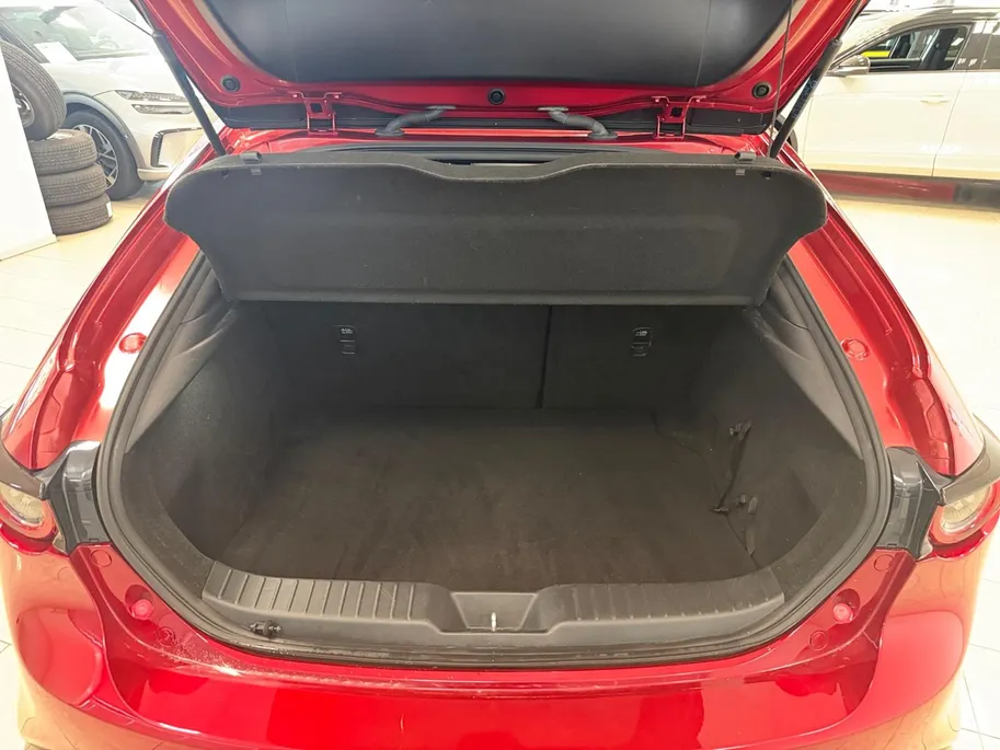 Mazda 3 2.0 SKYACTIVE X | 180 PK | COMFORT MET BOSE | LEDER | DEALERONDERHOUDEN | NL-AUTO |