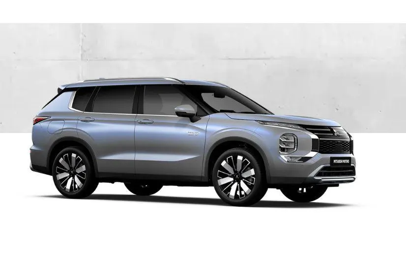 Mitsubishi Outlander 2.4 PHEV Instyle € 5.000 euro korting eigen voorraad| 8 jaar garantie| Snel leverbaar | Totaalprijs op is op. MY26