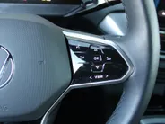 Volkswagen ID.4 Pure 52 kWh | Stuur- / Stoel- / Voorruit Verwarming | Clima | 19' LM | Cruise adapt. | PDC | Navi |