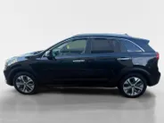Kia e-Niro DynamicPlusLine 64 kWh | SOH 97,5% | Camera | Keyless | Schuifdak | Navi | Apple Carplay | Android Auto | Lichtmetalen Velgen |