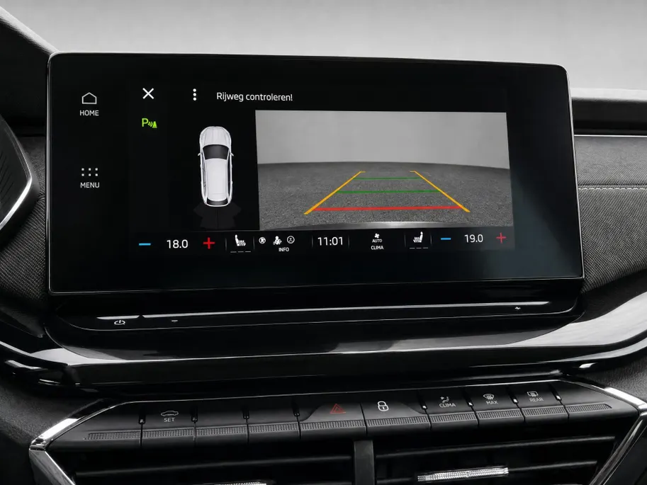 Škoda Octavia Combi 1.5e-TSI/150PK Business Edition Plus · Navigatie · Apple/Android Car Play · Camera + Parkeersensoren · Stoelverwarming ·