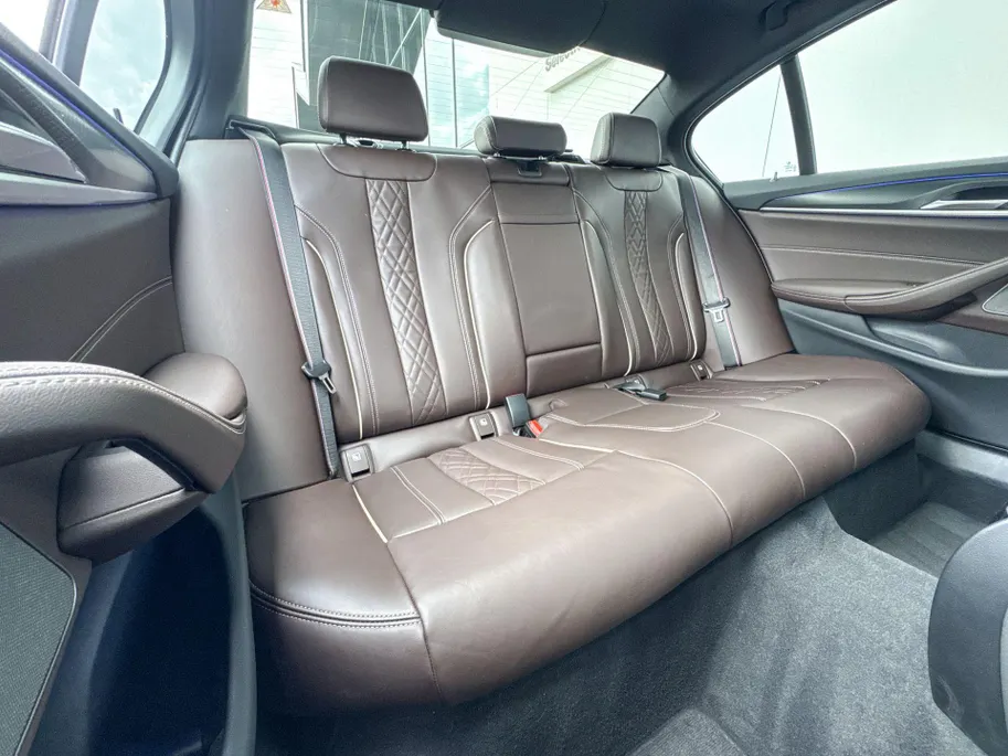 BMW 5 Serie Sedan 520i
