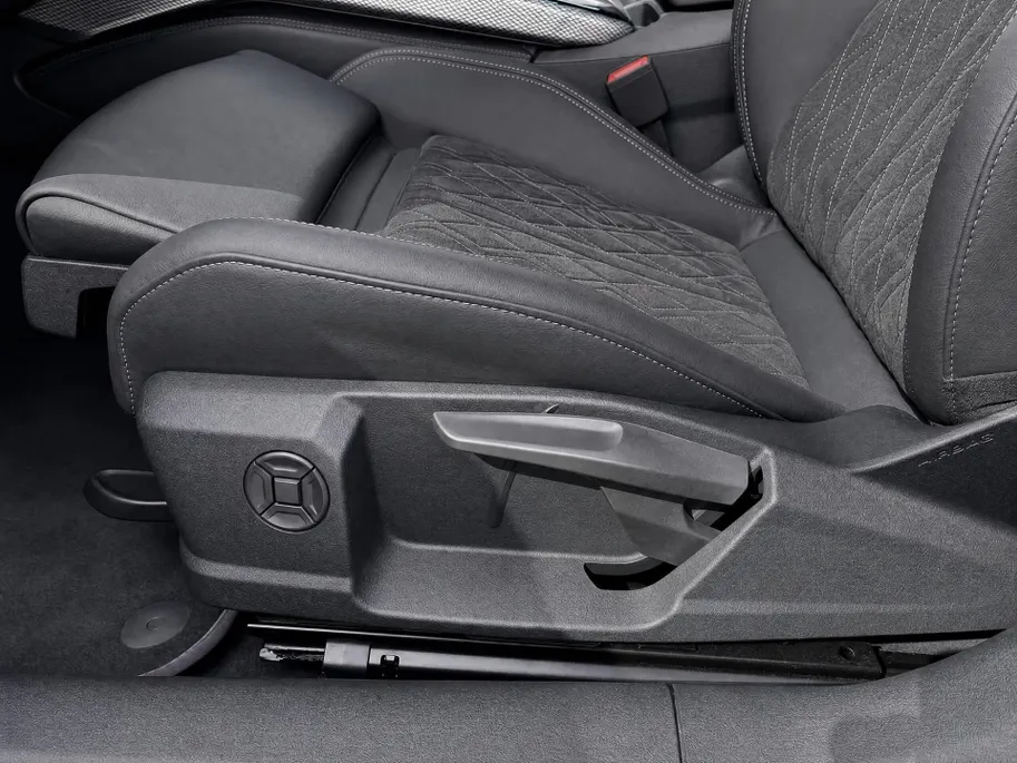 Audi A5 Avant 2.0 e-hybrid quattro S edition · Tech Plus · Optiekpakket Zwart · sportstoel leder/alcantara · 20'' LM velgen · MMI-bijrijdersdisplay