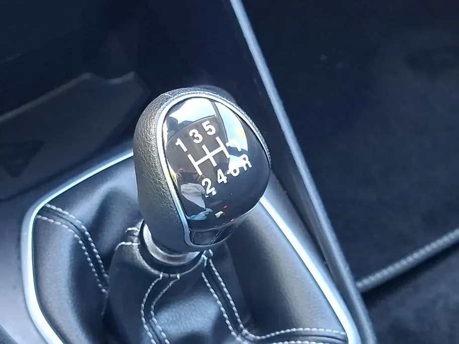 Ford Fiesta 1.0 EcoBoost Hybrid Titanium | NL-Auto | 1e Eigenaar | Winterpack | Keyless Entry | LED | Parkeersensoren