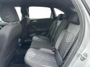 Volkswagen Taigo 1.0 TSI R-Line | Digital Cockpit | Camera | Adaptive Cruise Control | Apple CarPlay & Android Auto | LMV | Climate Control | Parkeersensoren | Verwarmde Spiegels | Bovag garantie | NAP