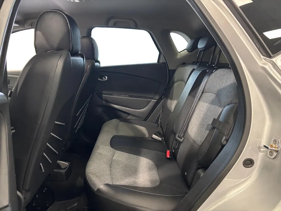 Renault Captur 0.9 TCe Intens | Trekhaak | Keyless entry / start | Airco | Cruise control