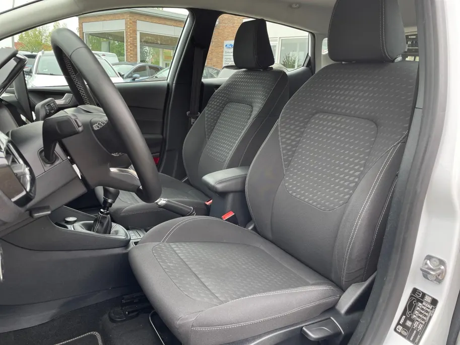 Ford Fiesta 1.0 EcoBoost Titanium | 1e Eigenaar | NL-Auto | Apple Carplay / Android Auto | Climate Control | parkeersensoren | Cruise Control | Lichtmetalen velgen