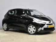 Toyota Aygo 1.0 VVT-i 69pk 5D x-play Cruise 24.000KM!