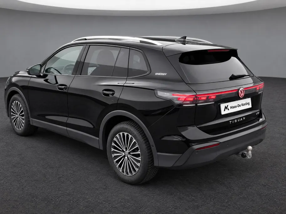 Volkswagen Tiguan 1.5TSI/150PK DSG Life Edition · Trekhaak · Navigatie · Apple/Android Car Play · Stoelverwarming · Garantie t/m 19-01-2028