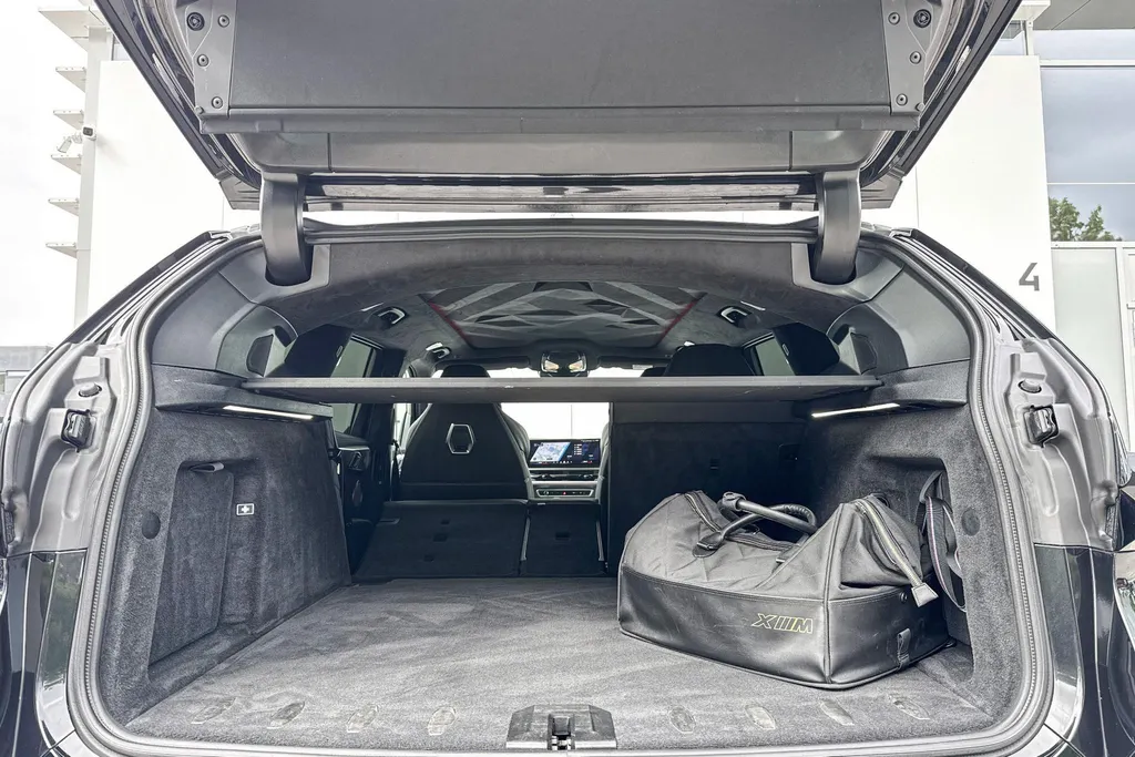 BMW XM PHEV 30 kWh