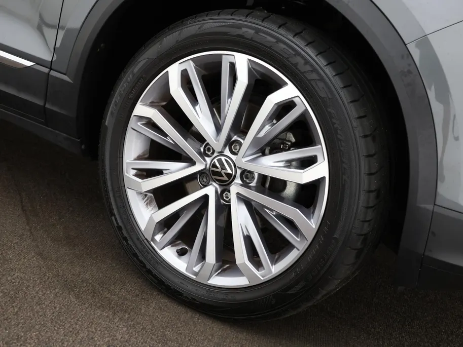 Volkswagen T-Roc 1.5 TSI 150pk DSG Sport · Panoramadak · Camera · Stoelverwarming · Elek. Achterklep · ACC · Dodehoeksensor ·