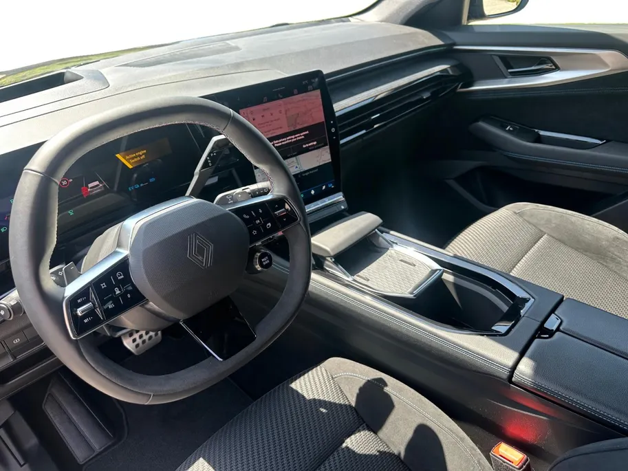 Renault Espace E-Tech full hybrid 200 esprit Alpine 5p. | Automaat | Apple Carplay & Android Auto | Head Up Display | Camera | Stuurverwarming | Apple Carplay & Android Auto | 12 Maanden BOVAG Garantie