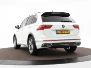 Volkswagen Tiguan 1.5 TSI 150pk DSG R-Line Business+ · Leder · Panoramadak · Apple/Android Car Play · Dodehoeksensor · Elek. Achterklep · 360 Camera · All-season banden · 19'' Inch · EXTRA INRUILKORTING ·
