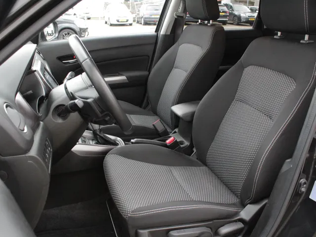 Suzuki Vitara 1.4 Boosterjet Select Hybrid Automaat | Navi | Camera | Trekhaak | Cruise | Lm-Velgen