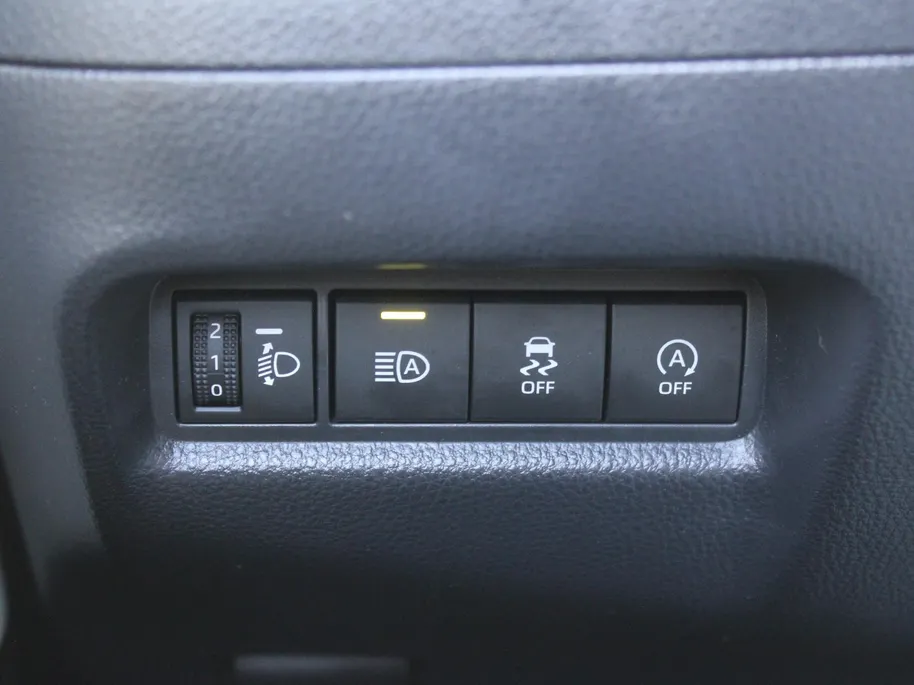 Toyota Aygo X 1.0 VVT-i S-CVT first | Camera | Android Auto/Apple Carplay | Cruise | Clima | Automaat | 17' LM |