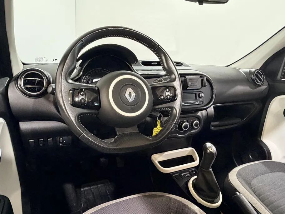 Renault Twingo 70PK SCe Collection | Elektrisch Vouwdak | 1e Eigenaar | Bluetooth Audio & Telefoon | Snelheidsbegrenzer | Leder Stuurwiel | LED Dagrijverlichting | USB | Centrale Deurvergrendeling | Elektrische Ramen & Spiegels |