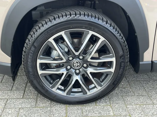 Toyota Corolla Cross Hybrid 140 Dynamic | All Seasons
