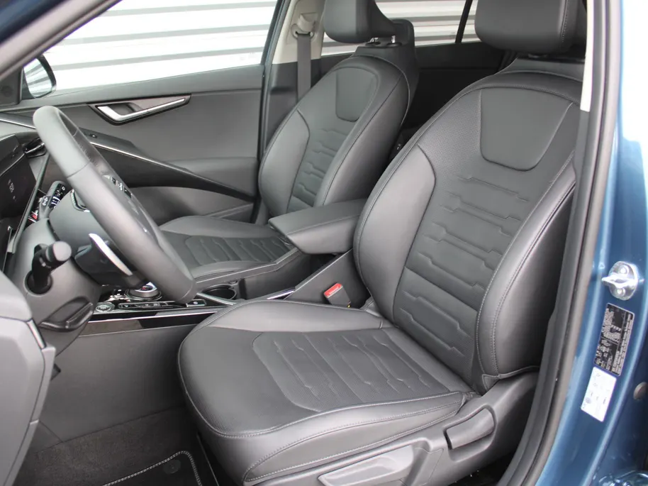 Kia Niro 1.6 GDi Hybrid DynamicPlusLine | Trekhaak | Stuur-/stoelverwarming | Schuifdak | Camera | Cruise adapt. | Clima | HUD | LED | 16" LM |