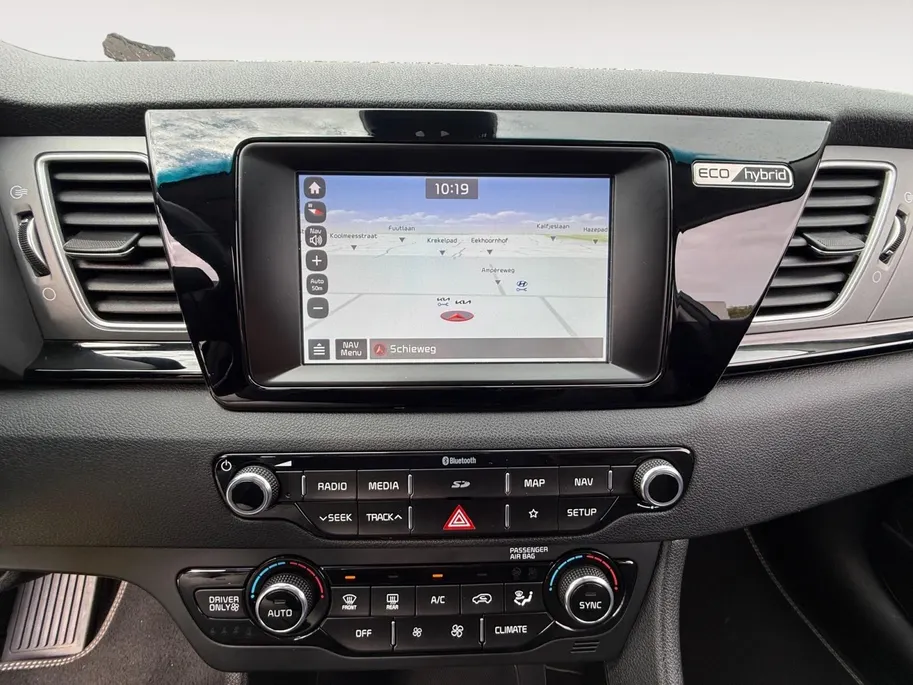 Kia Niro 1.6 GDi Hybrid DynamicLine | NAVI | CAMERA | TREKHAAK | CLIMATE & CRUISE CONTROLE | ETC..