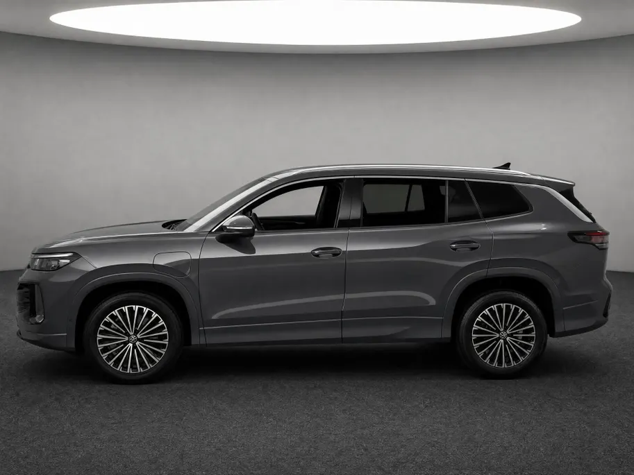 Volkswagen Tayron Life Edition 1.5 eHybrid 204 pk 6 versn. DSG · Comfort Pakket · Trekhaak inklapbaar, met elektrische ontgrendeling, incl. aanhangermanoeuvreerhulp Trailer Assist · Voorraad OUTLET · Prijs is inclusief inruilpremie · MEGA SALE