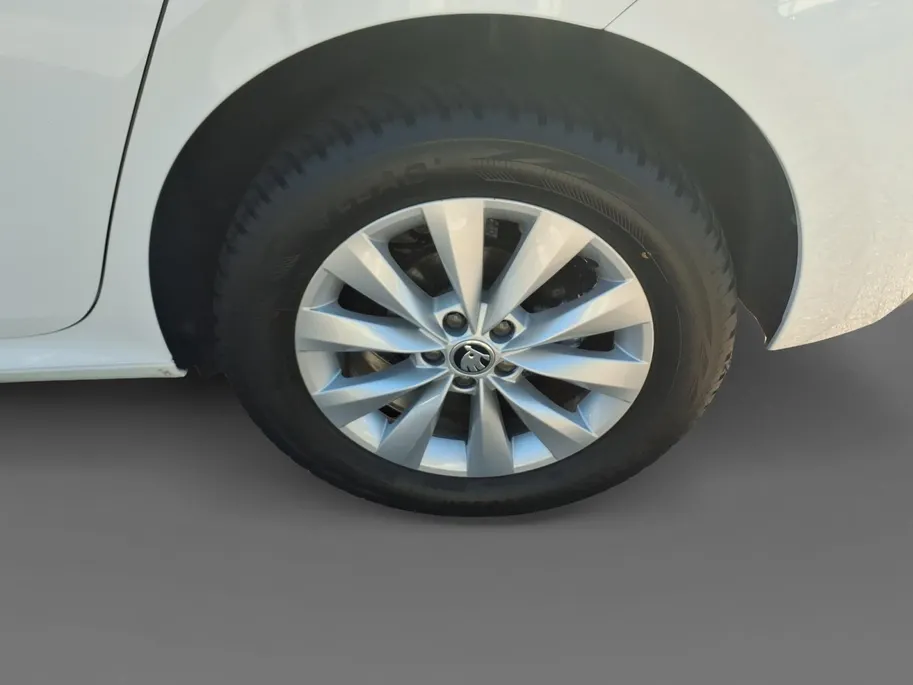 Škoda Kamiq 1.0 TSI Active Andriod/Apple carplay | PDC | Airco | Cruise controle | L.m.velgen | 1 jaar garantie