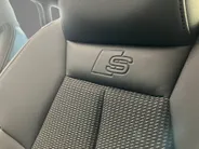 Audi A3 Sportback 40 TFSIe 150kW/204PK S Line · Panoramadak · Stoelverwarming · Apple/Android Car Play ·  Drive select · Leder/Stof