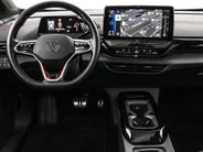 Volkswagen ID.5 GTX 77 kWh 300pk SOH 94,3 % · Panoramadak · Camera · Matrix LED · Keyless · Stuur- & Stoelverwarming · Apple/Android Car Play · Sfeerverlichting ·