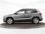 Škoda Karoq 1.5 TSI ACT 150pk DSG Business Edition · Camera · Inklap. Trekhaak · Keyless · Stuur- & Stoelverwarming · Apple/Android Car Play · ACC · Garantie t/m 02-07-2028 of 100.000km