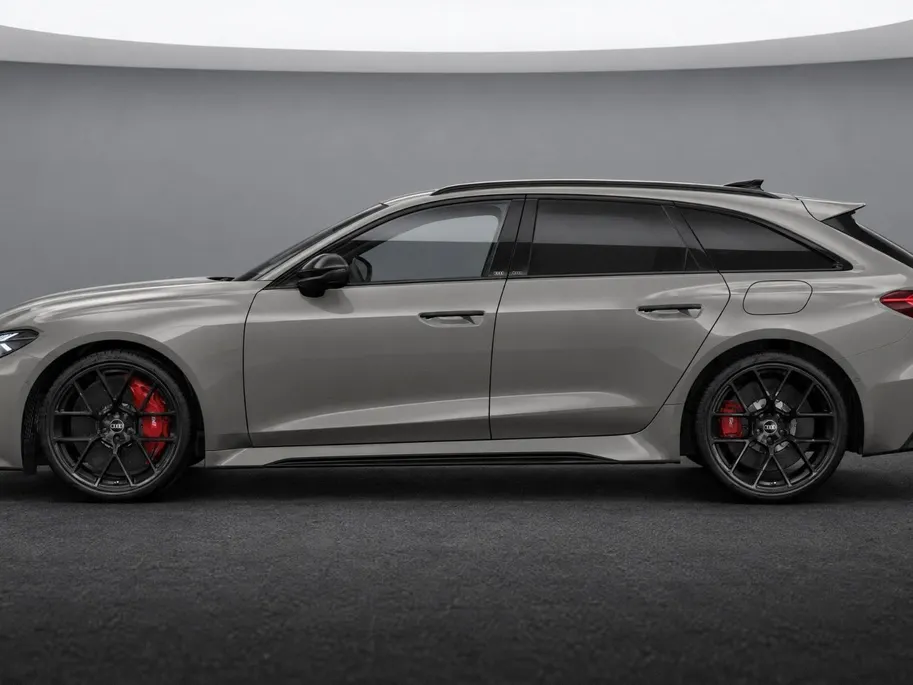 Audi RS5 e-hybrid quattro 639 PK · Audi Sportpakket · Optiekpakket Carbon · Glazen panoramadak · Head-up display · Trekhaak elek. wegklapbaar