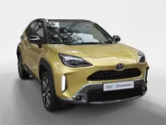 Toyota Yaris Cross 1.5 Hybrid Launch Edition | Slechts 12.000 km! | JBL Audio | Head-Up Display | Adaptieve Cruise Control | Camera | Keyless Entry | Stoel- & Stuurverwarming
