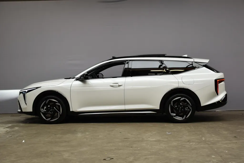 Kia K4 Sportswagon GT-Line Launch Edition pano 1.0 T-GDi MHEV DCT7 (115pk) (A)