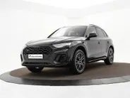 Audi Q5 50 TFSIe 299pk S-tronic S edition · Camera · Wegklapbare Trekhaak · Apple/Android Car Play · Navigatie · 20'' Inch ·