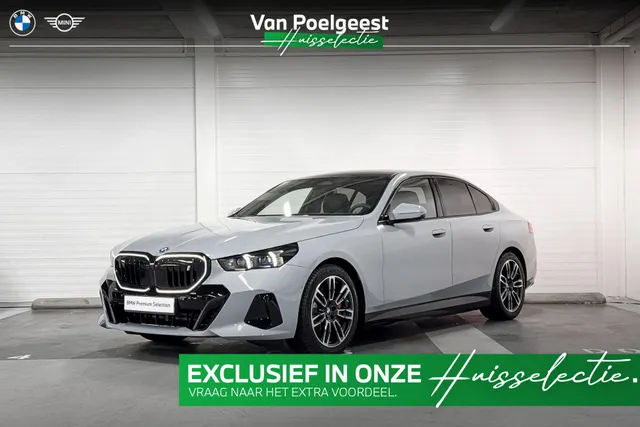 BMW i5 Sedan