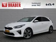 Kia Ceed 1.4 T-GDi DynamicPlusLine | Trekhaak | Stuur-/stoelverwarming | Camera | 17' LM | Navi | Clima | Half leer/stof |