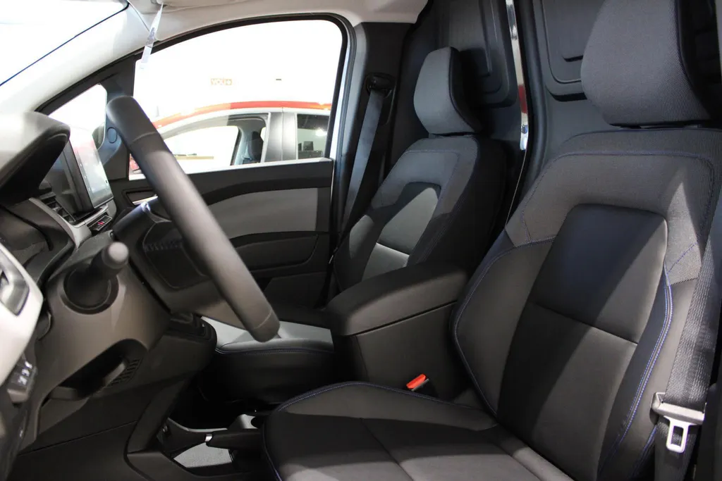 Nissan Townstar N-Connecta L1 44 kWh Nissan Townstar N-Connecta L1 45 kWh | 22% VOORRAAD KORTING | INCL CARGO PACK |